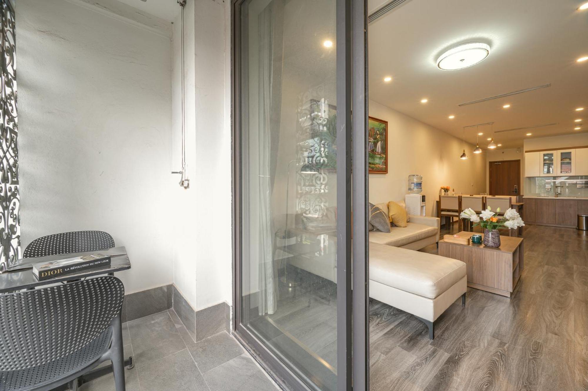 Luxe Paradise Suites Tay Ho 河内 外观 照片