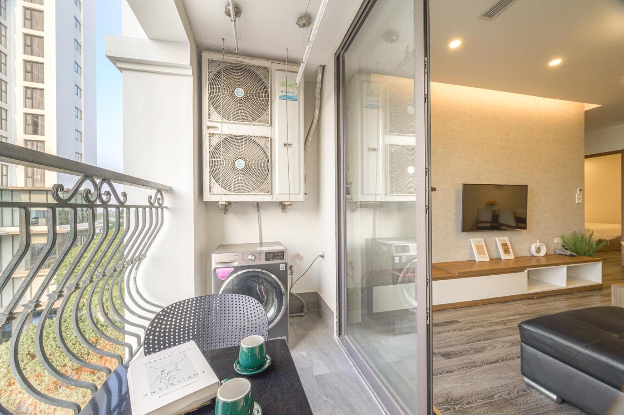 Luxe Paradise Suites Tay Ho 河内 外观 照片